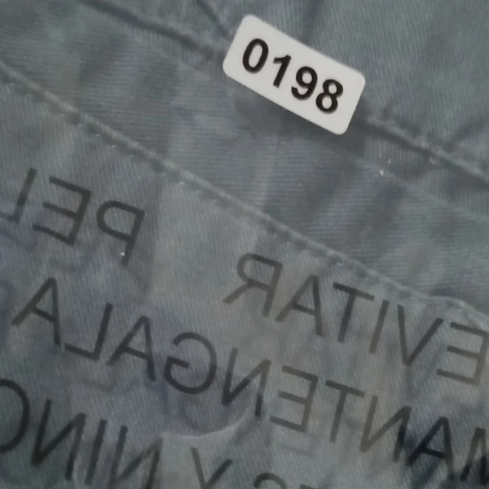 Levi's Men's Gray Cargo Shorts